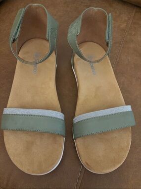 Spenco Jasmine Sage Green Orthotic Comfort Sandals 9.5 QVC
